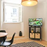 Historic Alfama With Modern Style Appartamento