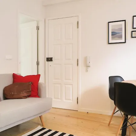 Historic Alfama With Modern Style Апартаменты *